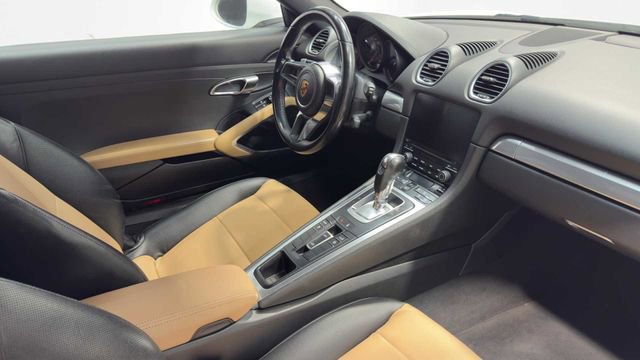 Used 2018 Porsche 718 Boxster image 12
