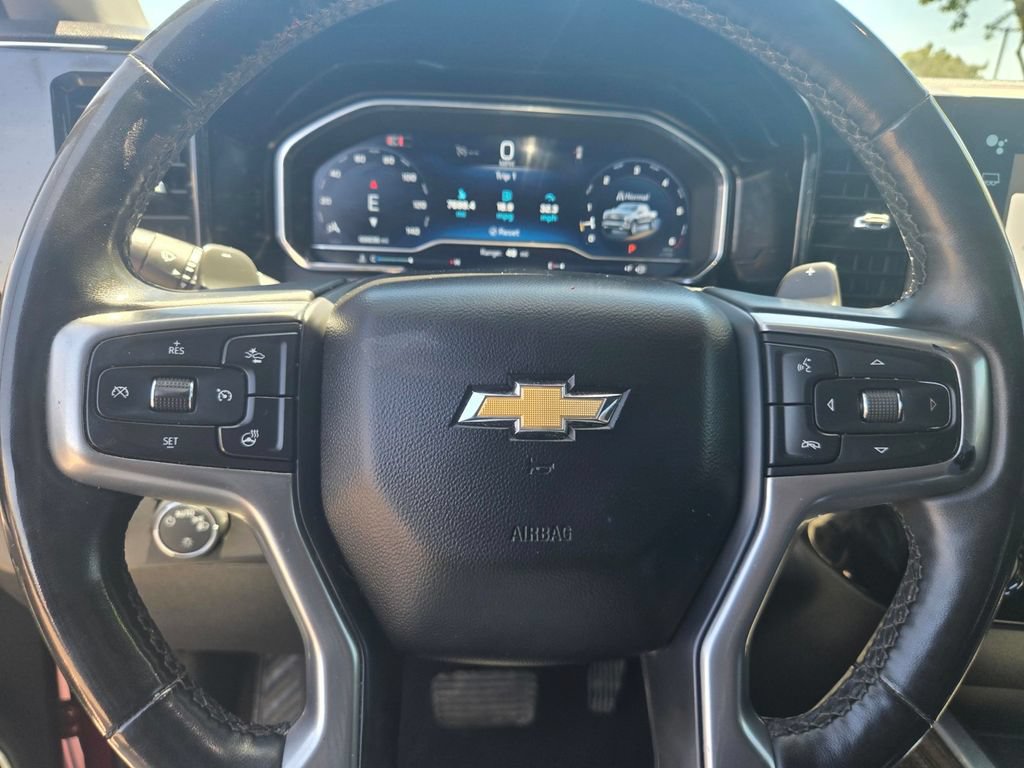 Used 2024 Chevrolet Silverado 1500 LT RWD image 29