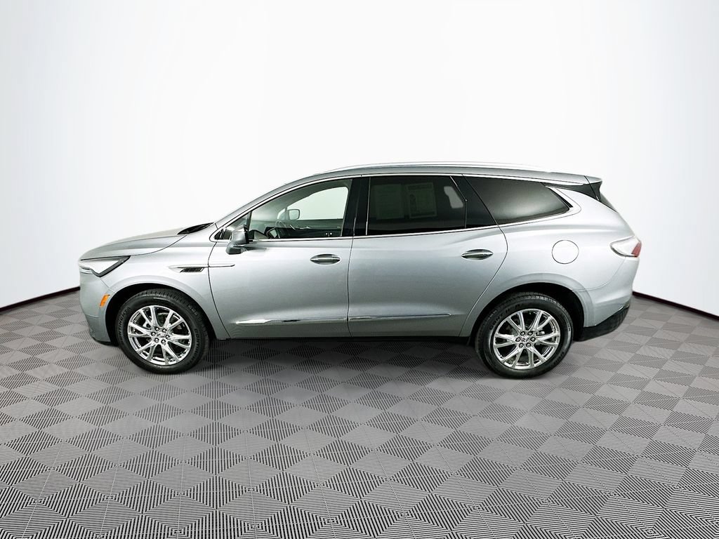 Used 2023 Buick Enclave Premium w/ Experience Buick Package FWD image 6