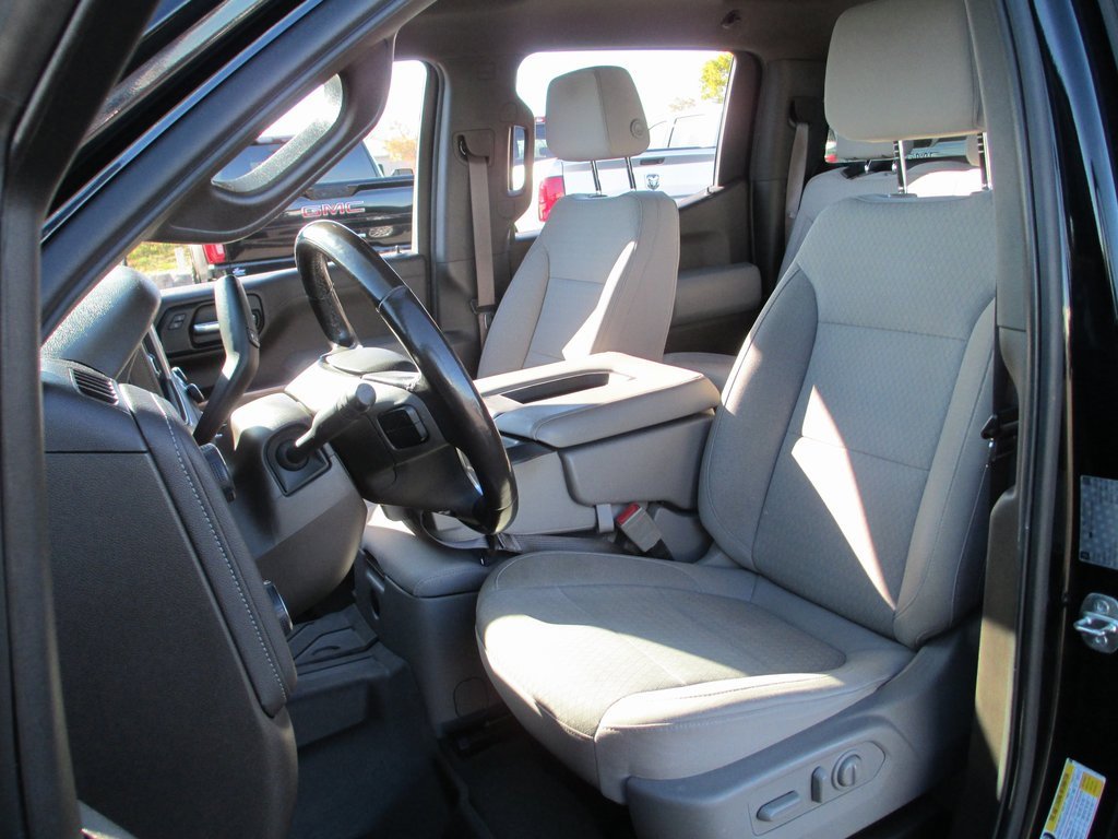 Used 2019 Chevrolet Silverado 1500 LT w/ All-Star Edition image 17