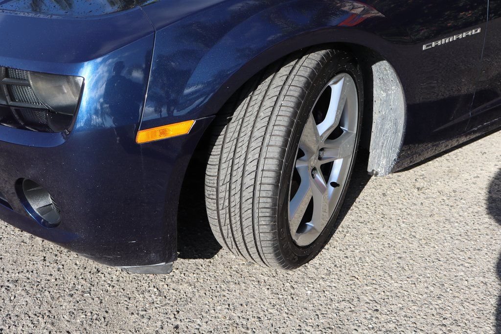 Used 2011 Chevrolet Camaro LS RWD image 38