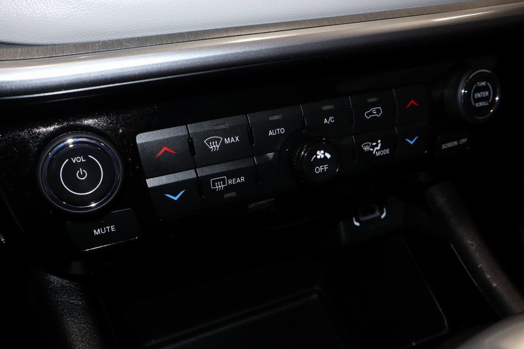 Used 2024 Jeep Compass Limited w/ Elite Group image 31