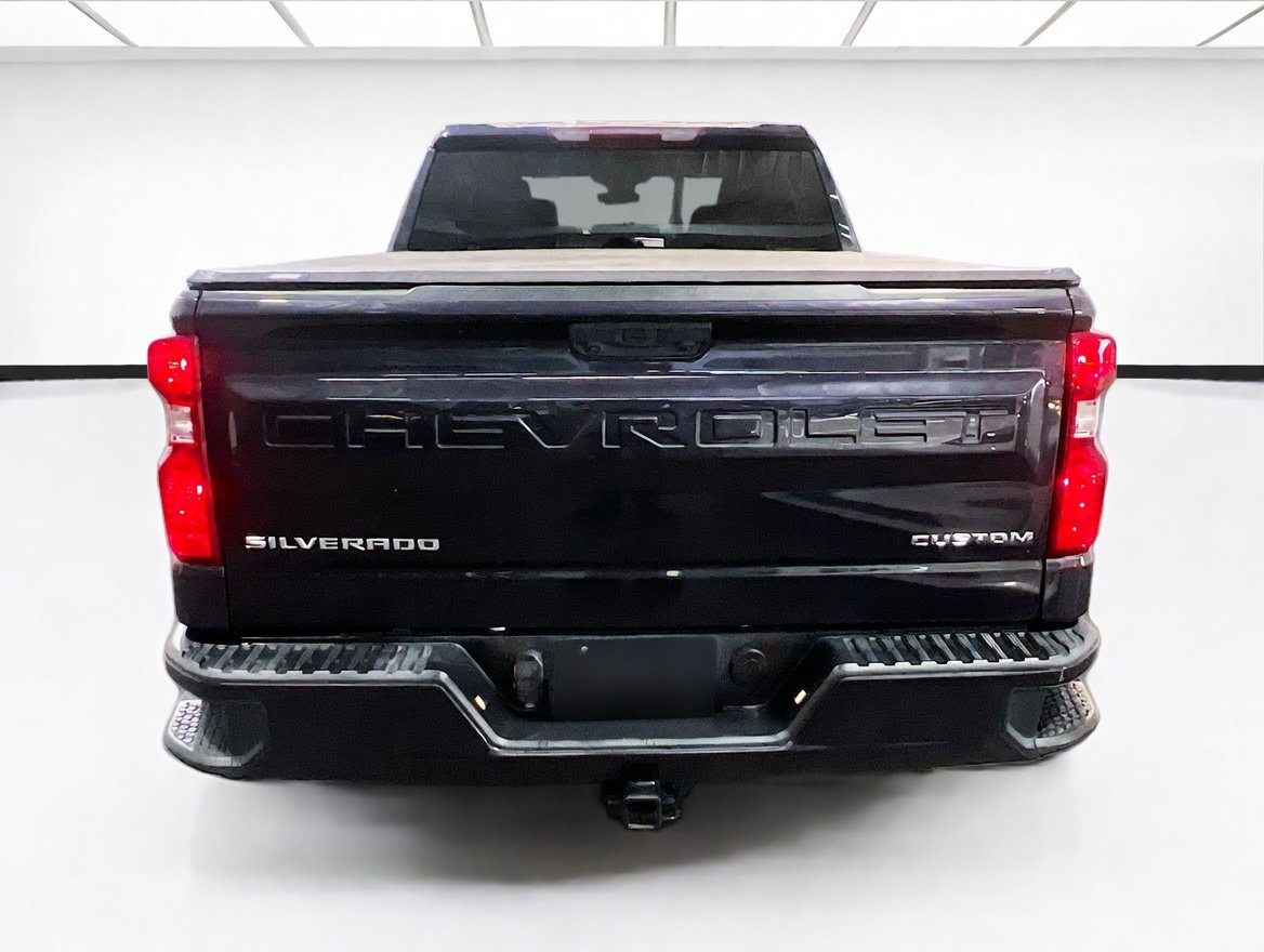 Used 2023 Chevrolet Silverado 1500 Custom RWD image 5