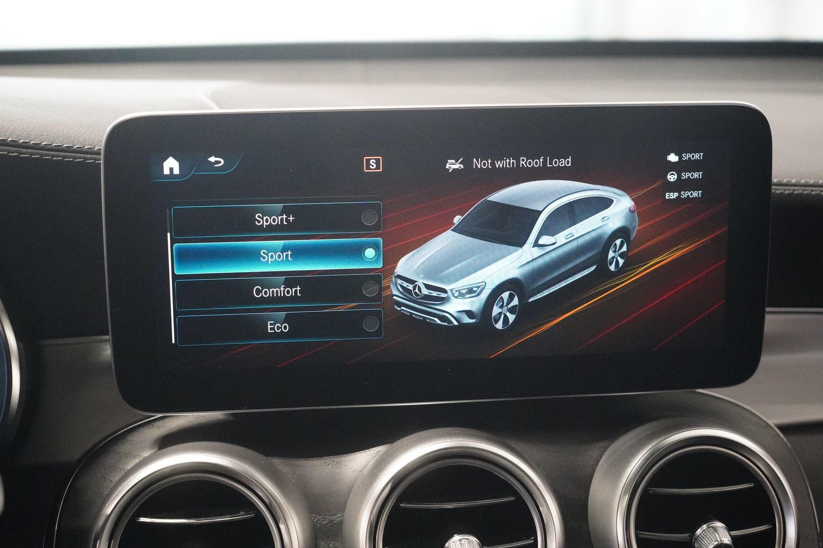 Used 2022 Mercedes-Benz GLC 300 4MATIC Coupe image 23