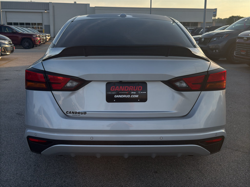 Used 2022 Nissan Altima 2.5 SV AWD/4WD image 6
