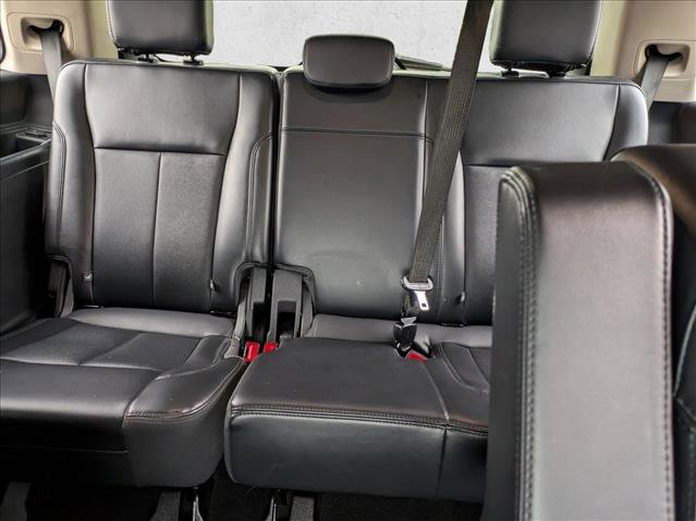 Used 2024 Ford Expedition XLT image 17