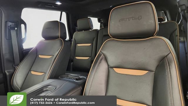 Used 2024 GMC Yukon AT4 w/ AT4 Premium Plus Package AWD/4WD image 10