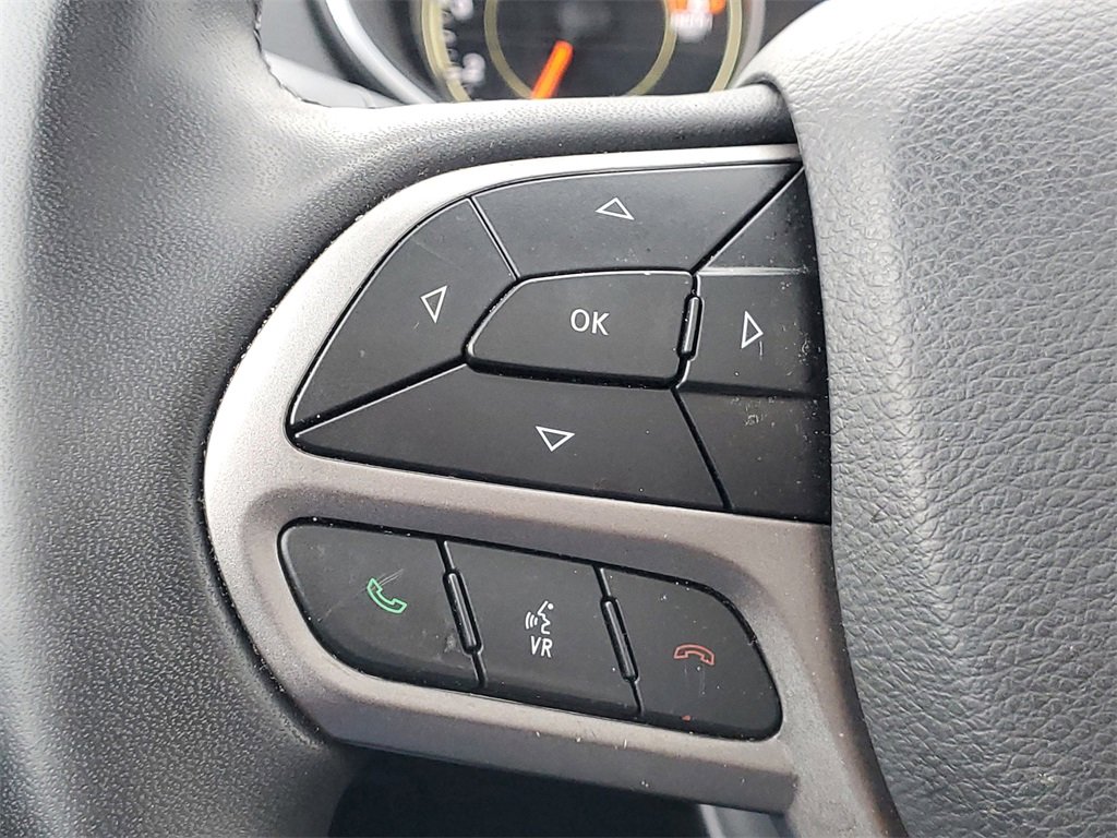 Used 2022 Jeep Cherokee Limited image 22