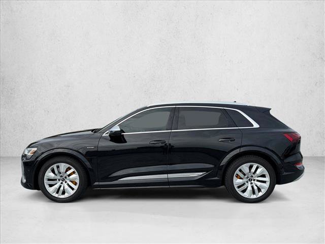 Used 2022 Audi e-tron S Prestige AWD/4WD image 9
