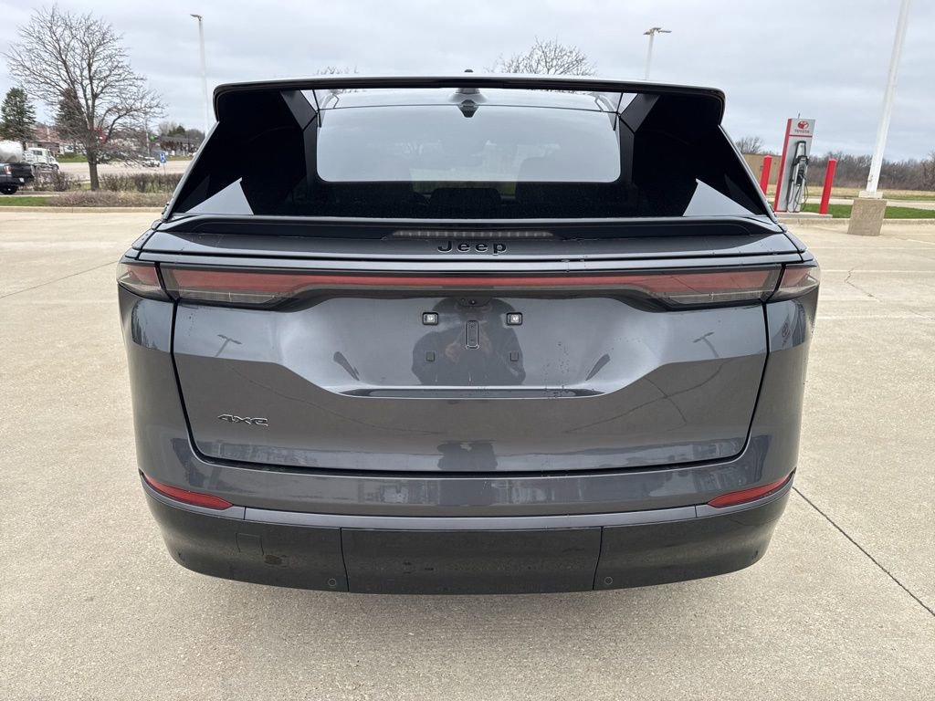 Used 2025 Jeep Wagoneer S Limited AWD/4WD image 4