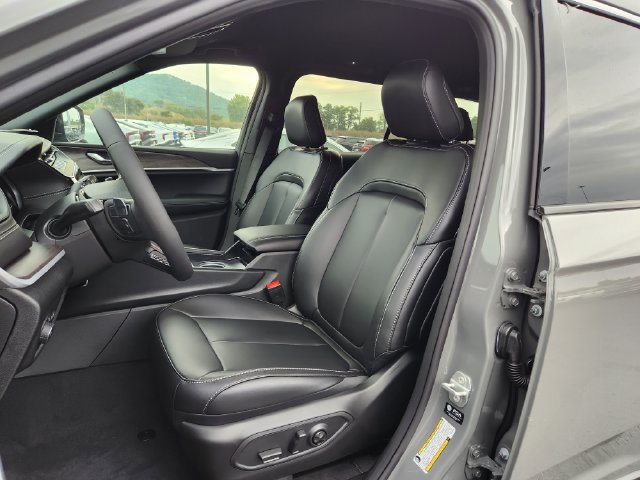 New 2027 Jeep Grand Cherokee L Limited AWD/4WD image 20