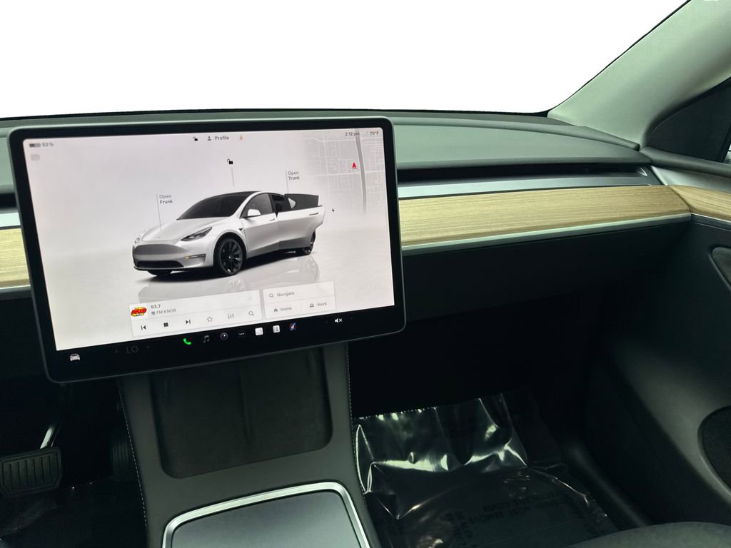 Used 2024 Tesla Model Y Long Range image 54