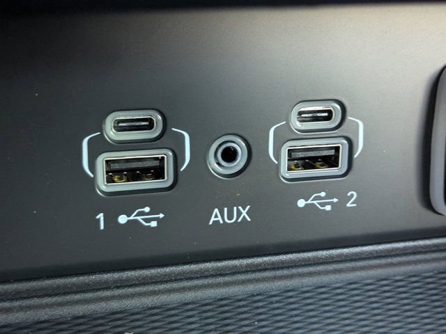 New 2025 Jeep Grand Cherokee Altitude image 20