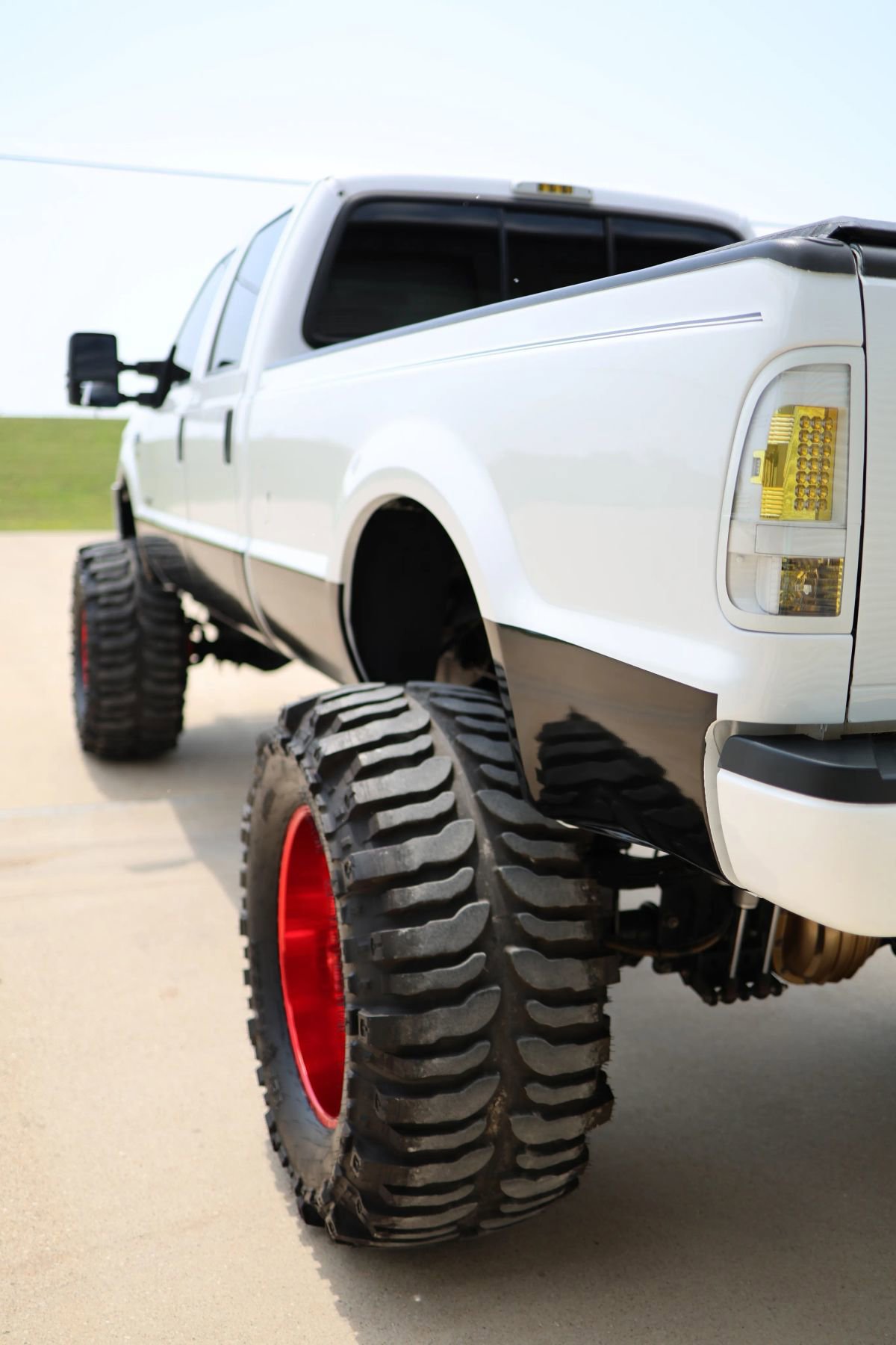 Used 2001 Ford F350 XLT image 5