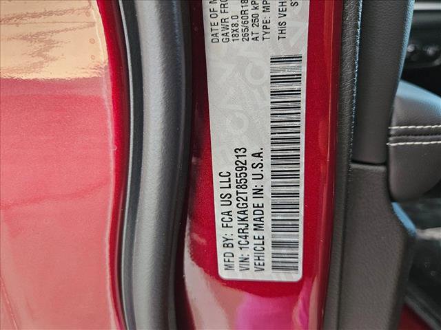 New 2026 Jeep Grand Cherokee L Laredo image 17