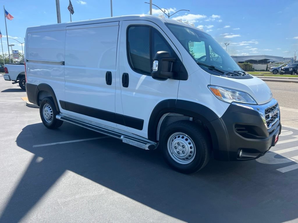 Used 2025 RAM ProMaster 2500 w/ U-Haul Equipment Group FWD image 10