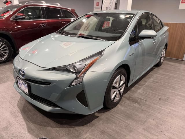 Used 2016 Toyota Prius Three FWD image 1