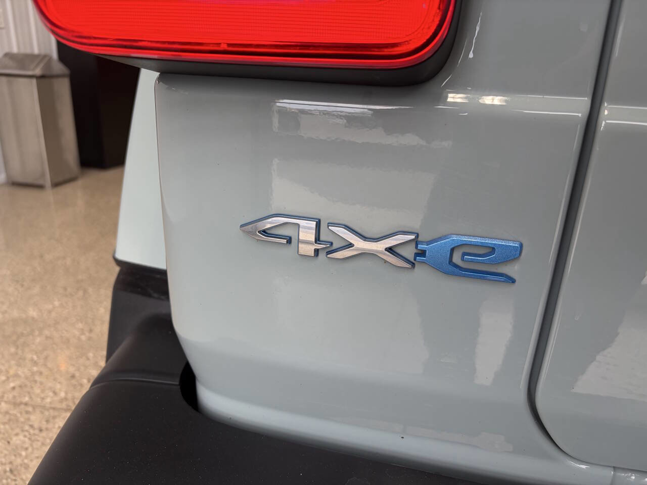 Used 2023 Jeep Wrangler Unlimited Sahara w/ Cold Weather Group image 33