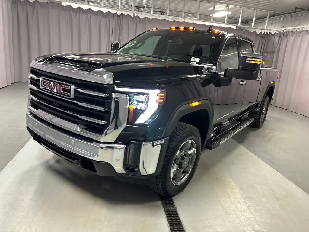 Used 2025 GMC Sierra 2500 SLT w/ SLT Premium Package image 3