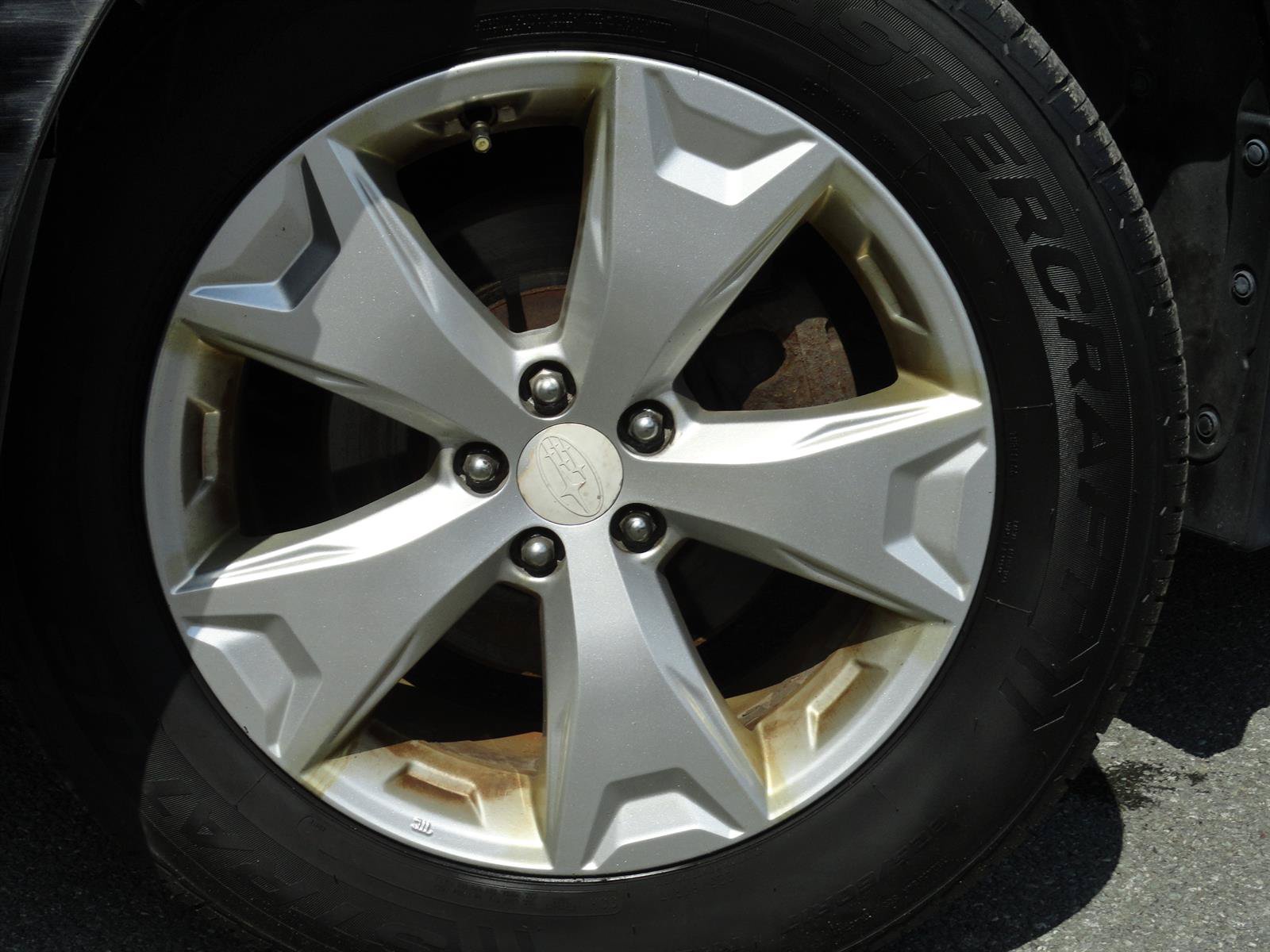 Used 2014 Subaru Forester 2.5i Touring AWD/4WD image 2