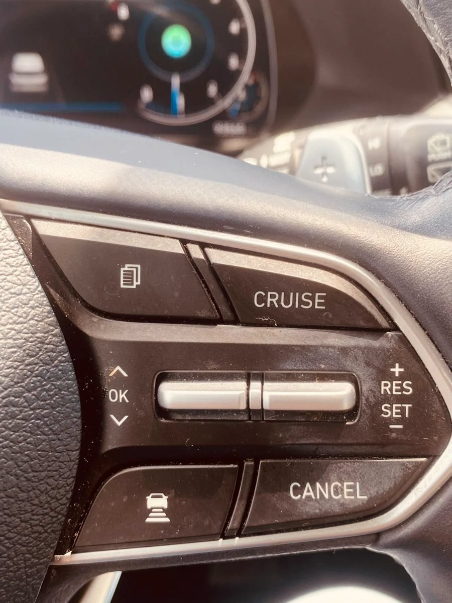 Used 2022 Hyundai Palisade Limited w/ Winter Package AWD/4WD image 9