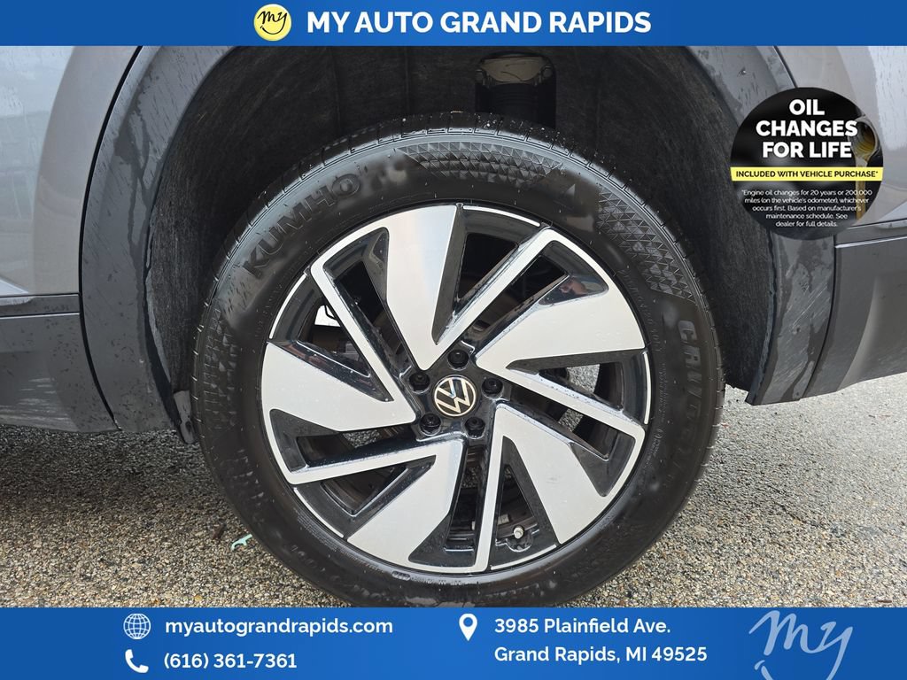 Used 2025 Volkswagen Atlas SE AWD/4WD image 30