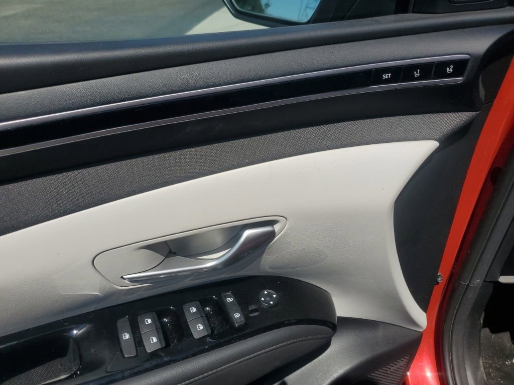 Used 2023 Hyundai Tucson Limited AWD/4WD image 19