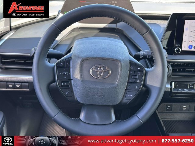 Used 2023 Toyota Prius LE AWD/4WD image 17