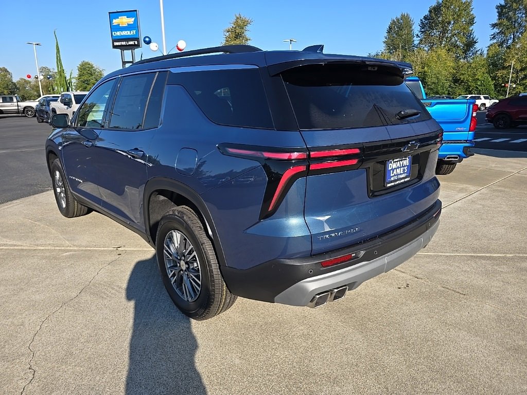 New 2026 Chevrolet Traverse LT w/ Driver Confidence Package image 3