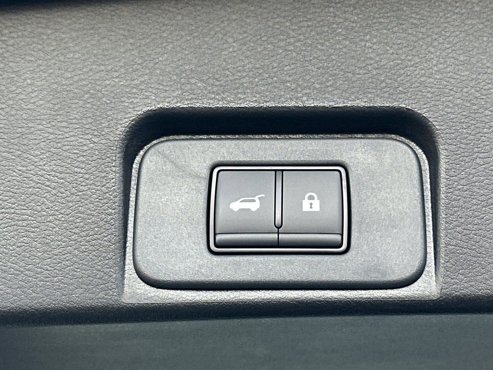 New 2026 Nissan Rogue Dark Armor FWD image 19