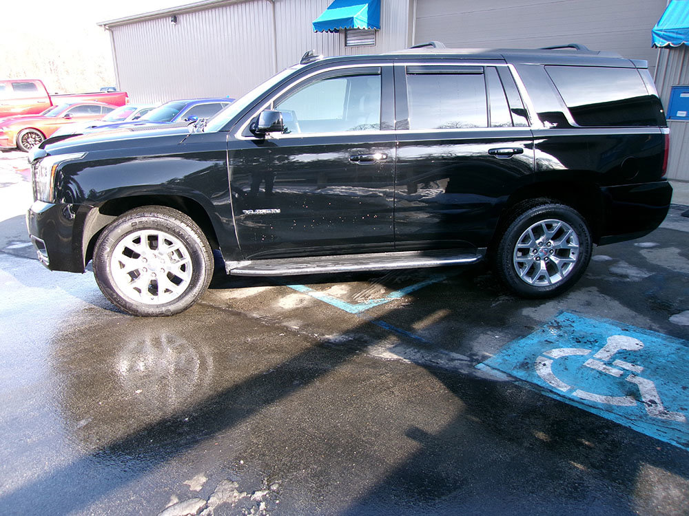 Used 2019 GMC Yukon SLT w/ Open Road Package AWD/4WD image 2