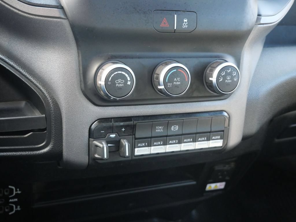 Used 2023 RAM 3500 Tradesman w/ Chrome Appearance Group AWD/4WD image 41