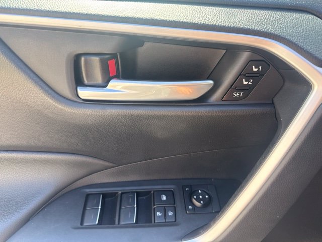 Used 2025 Toyota RAV4 XLE Premium w/ Weather Package FWD image 8