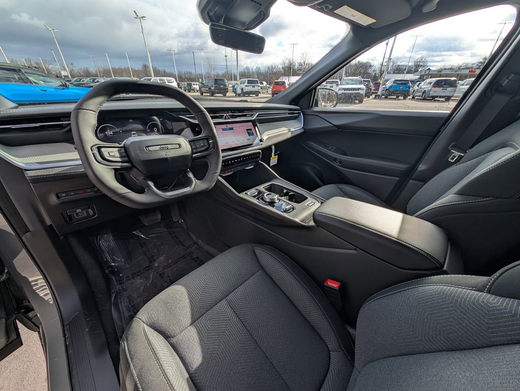 New 2026 Jeep Cherokee Laredo image 2