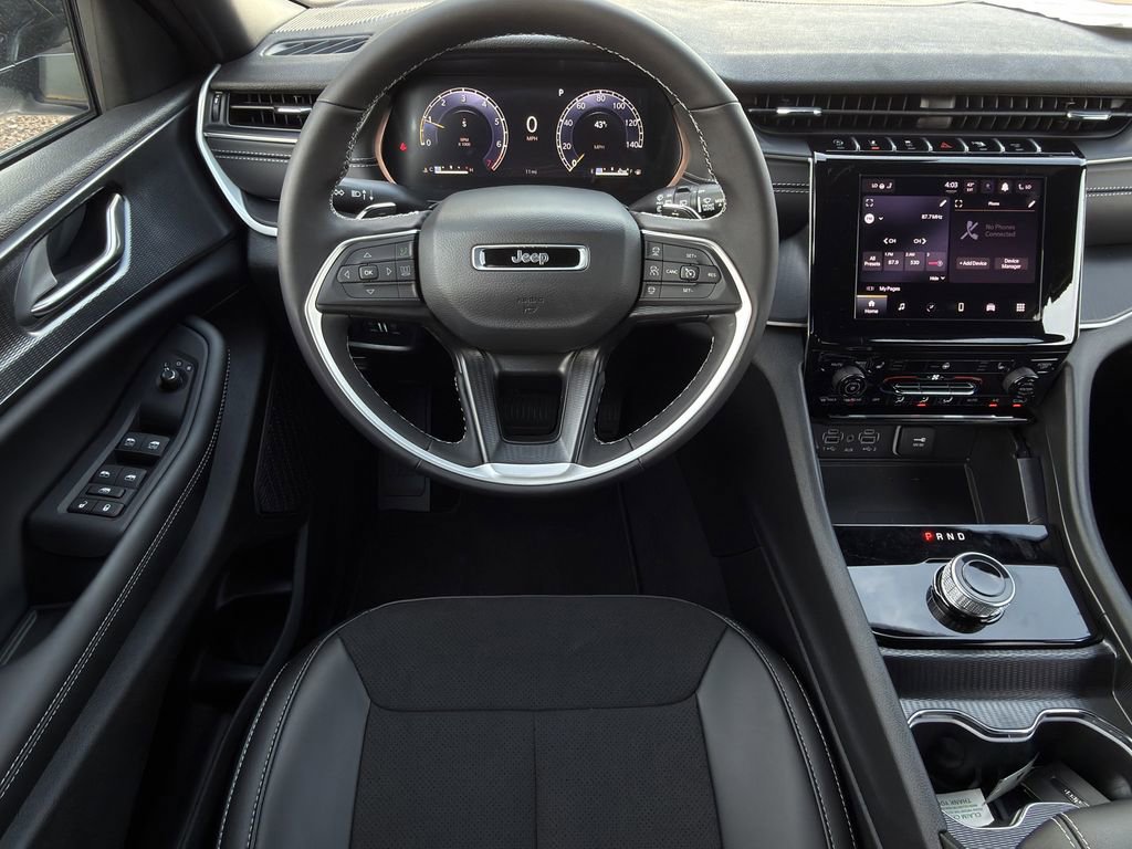 New 2025 Jeep Grand Cherokee L Altitude AWD/4WD image 11