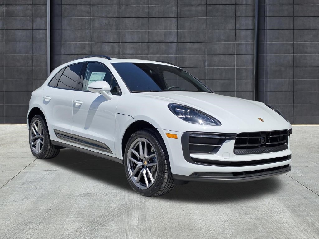 New 2026 Porsche Macan AWD/4WD image 6