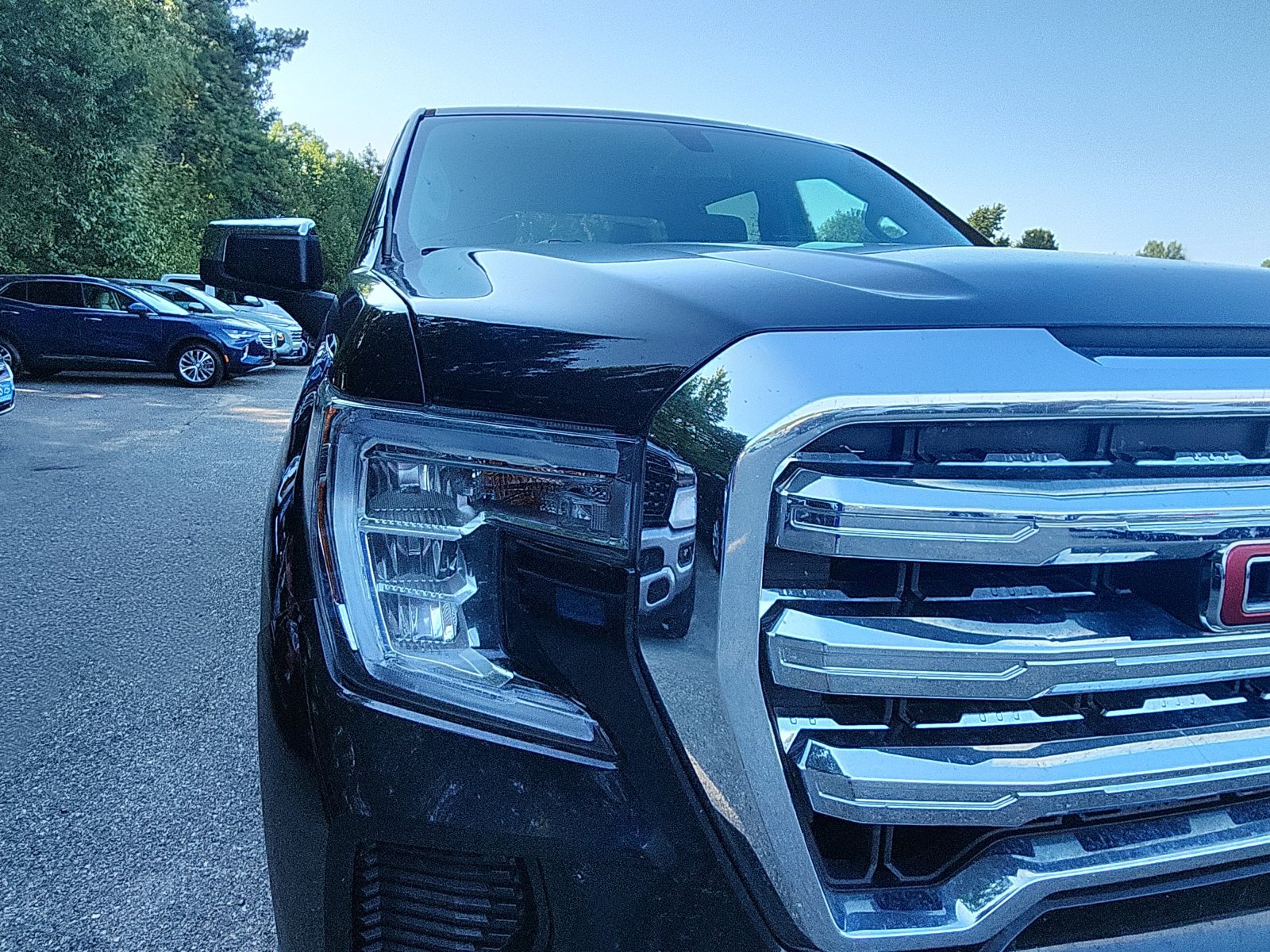 Used 2019 GMC Sierra 1500 4x4 Crew Cab w/ Convenience Package image 9