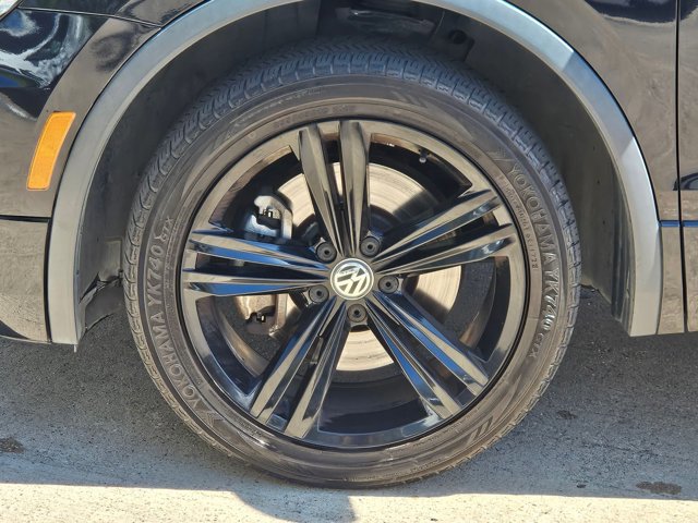 Used 2019 Volkswagen Tiguan S image 19