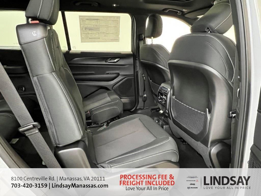 New 2025 Jeep Grand Cherokee L Laredo w/ Luxury Tech Group I AWD/4WD image 12