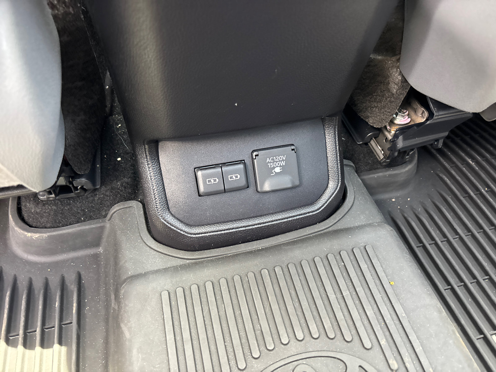 Used 2023 Toyota Highlander Platinum AWD/4WD image 33