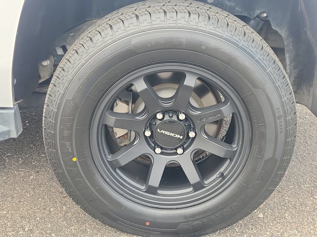 Used 2018 Chevrolet Tahoe LT AWD/4WD image 24