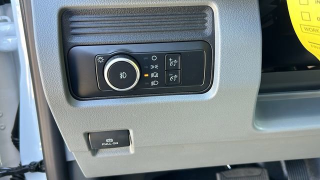 New 2025 Ford F550 4x4 SuperCab Super Duty image 13