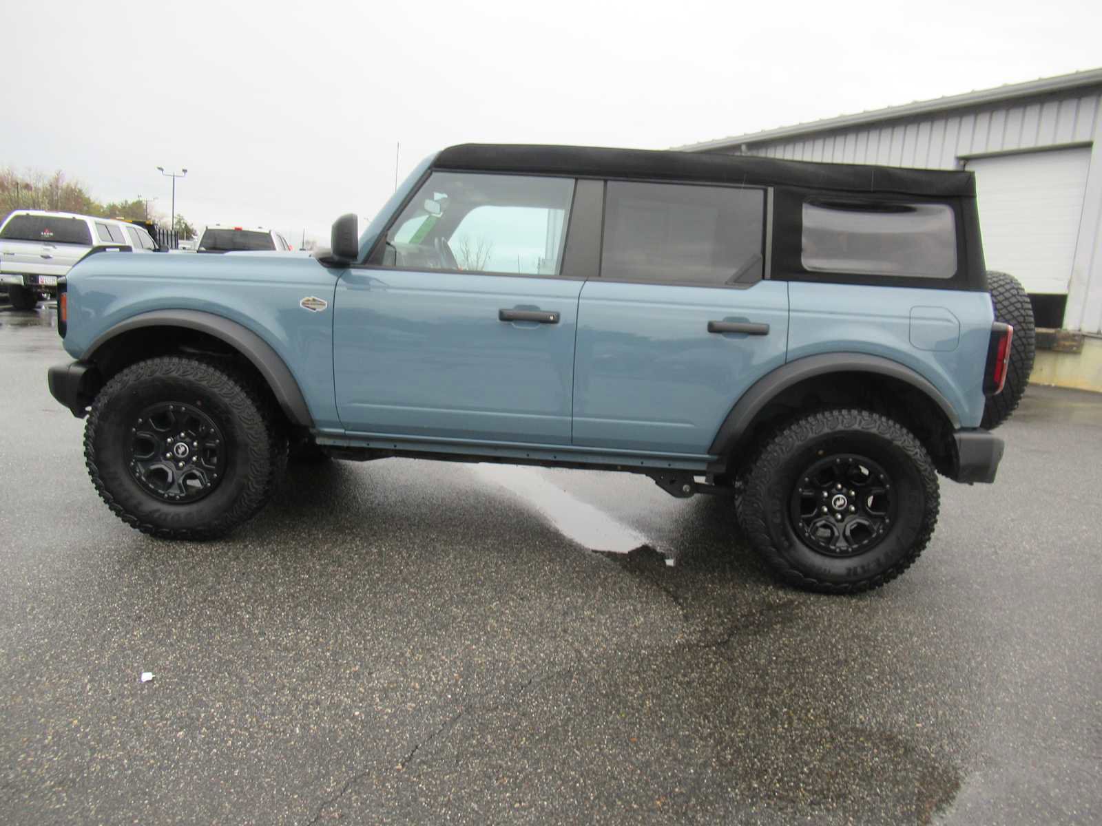 Used 2023 Ford Bronco Wildtrak image 8