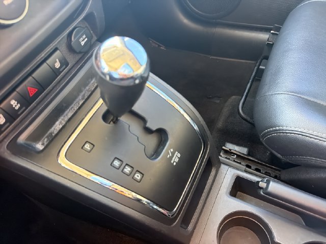 Used 2015 Jeep Patriot High Altitude AWD/4WD image 24