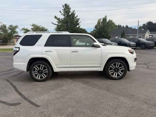 Used 2023 Toyota 4Runner Limited AWD/4WD image 3
