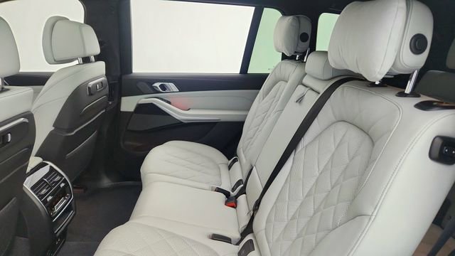 Used 2026 BMW X7 xDrive40i image 34