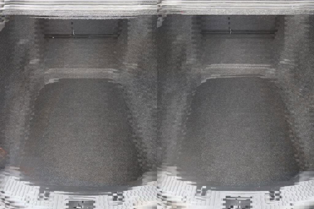 Used 2013 Ford Taurus SEL image 27