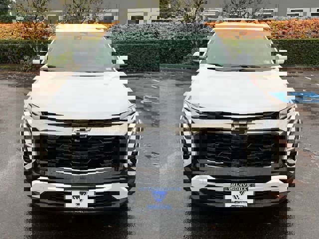 New 2026 Chevrolet Equinox ACTIV w/ Convenience Package III image 2