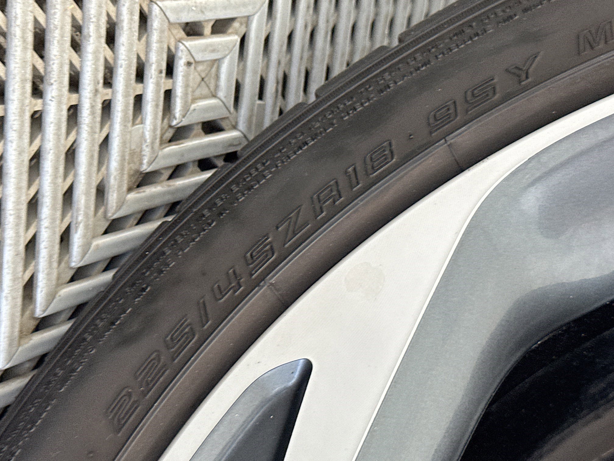 Used 2019 Hyundai Veloster Turbo image 22