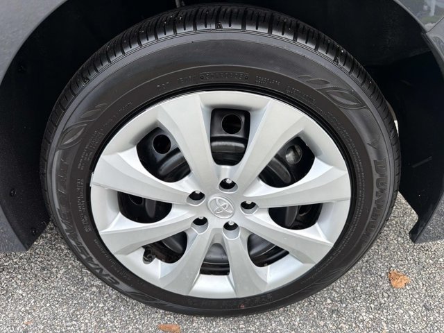 Used 2025 Toyota Corolla LE FWD image 31